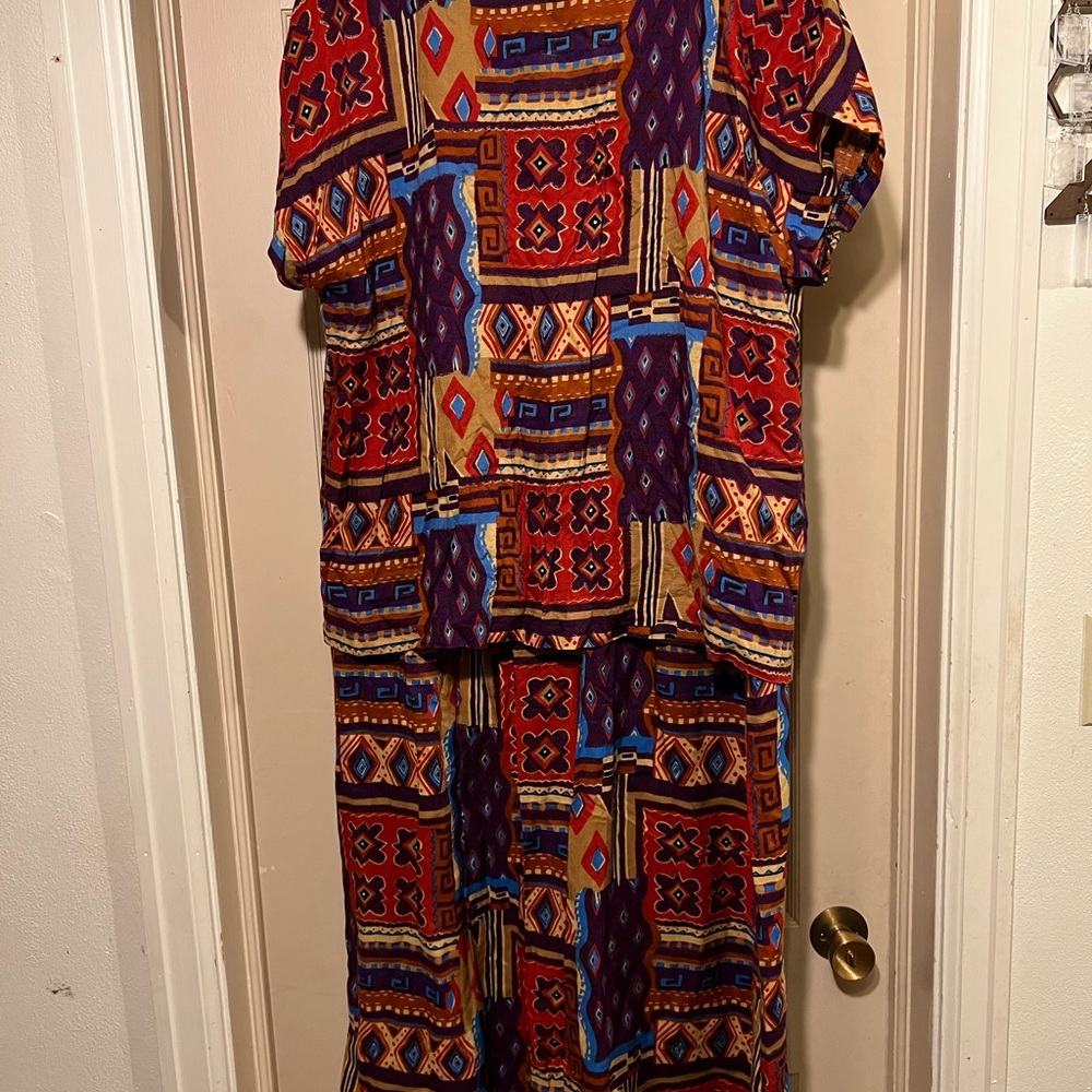 Vintage Item-Eyes Two Piece Top and Skirt Set